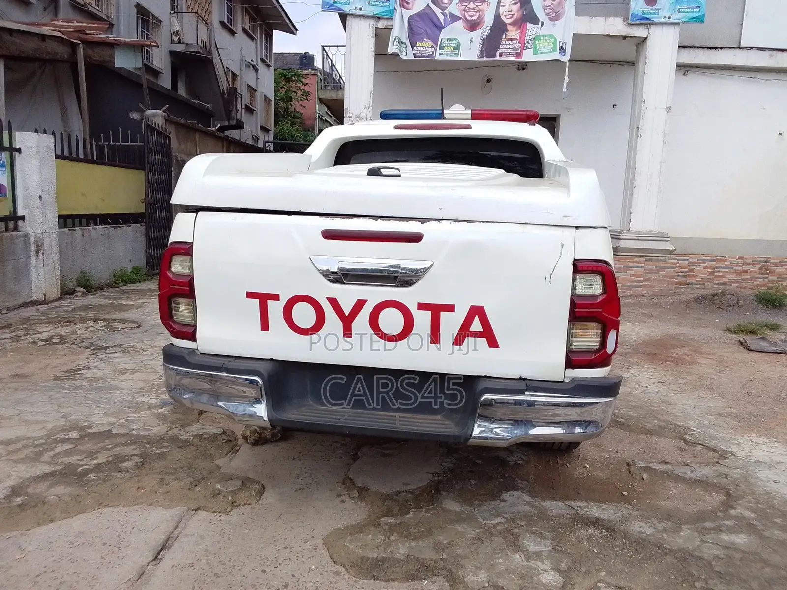 Toyota Hilux 2014 White