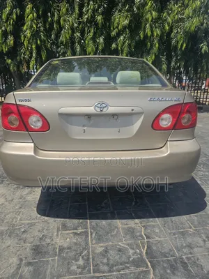 Toyota Corolla LE 2007 Gold