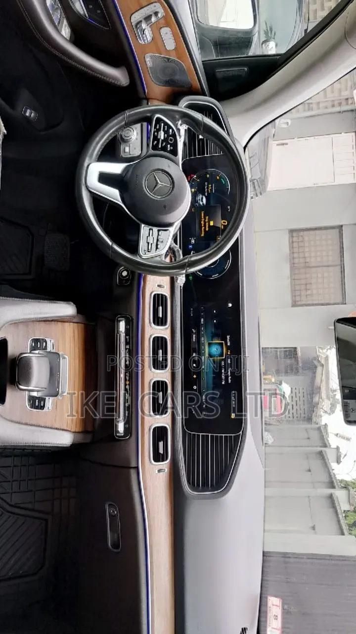 Mercedes-Benz GLE-Class 2019 Blue