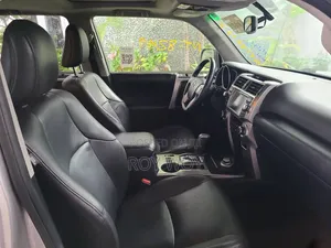 Toyota 4-Runner 2012 Silver
