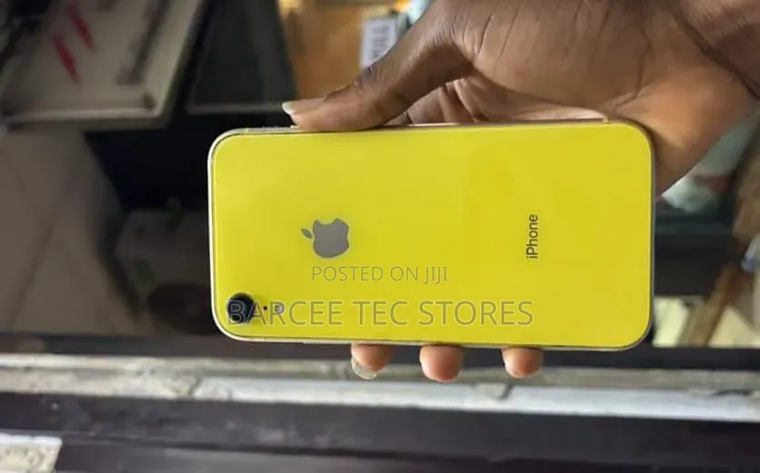 Apple iPhone XR 64 GB Yellow