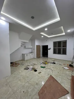 Mini Flat in Royal Pine, Lafiaji for rent