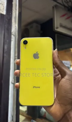 Apple iPhone XR 64 GB Yellow