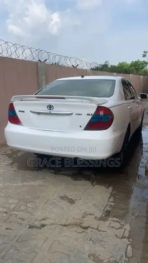 Toyota Camry 2.4 CE Automatic 2008 White