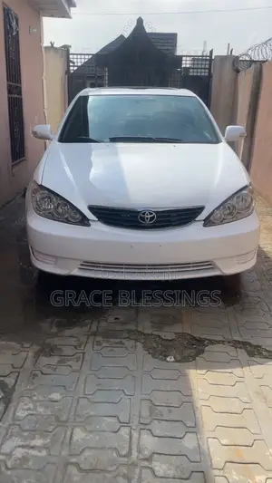 Toyota Camry 2.4 CE Automatic 2008 White