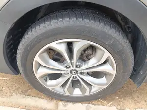 Hyundai Santa Fe 2015 Gray