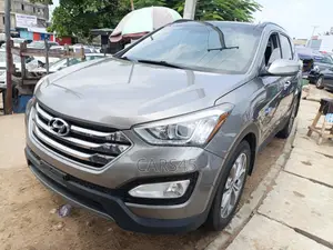 Hyundai Santa Fe 2015 Gray
