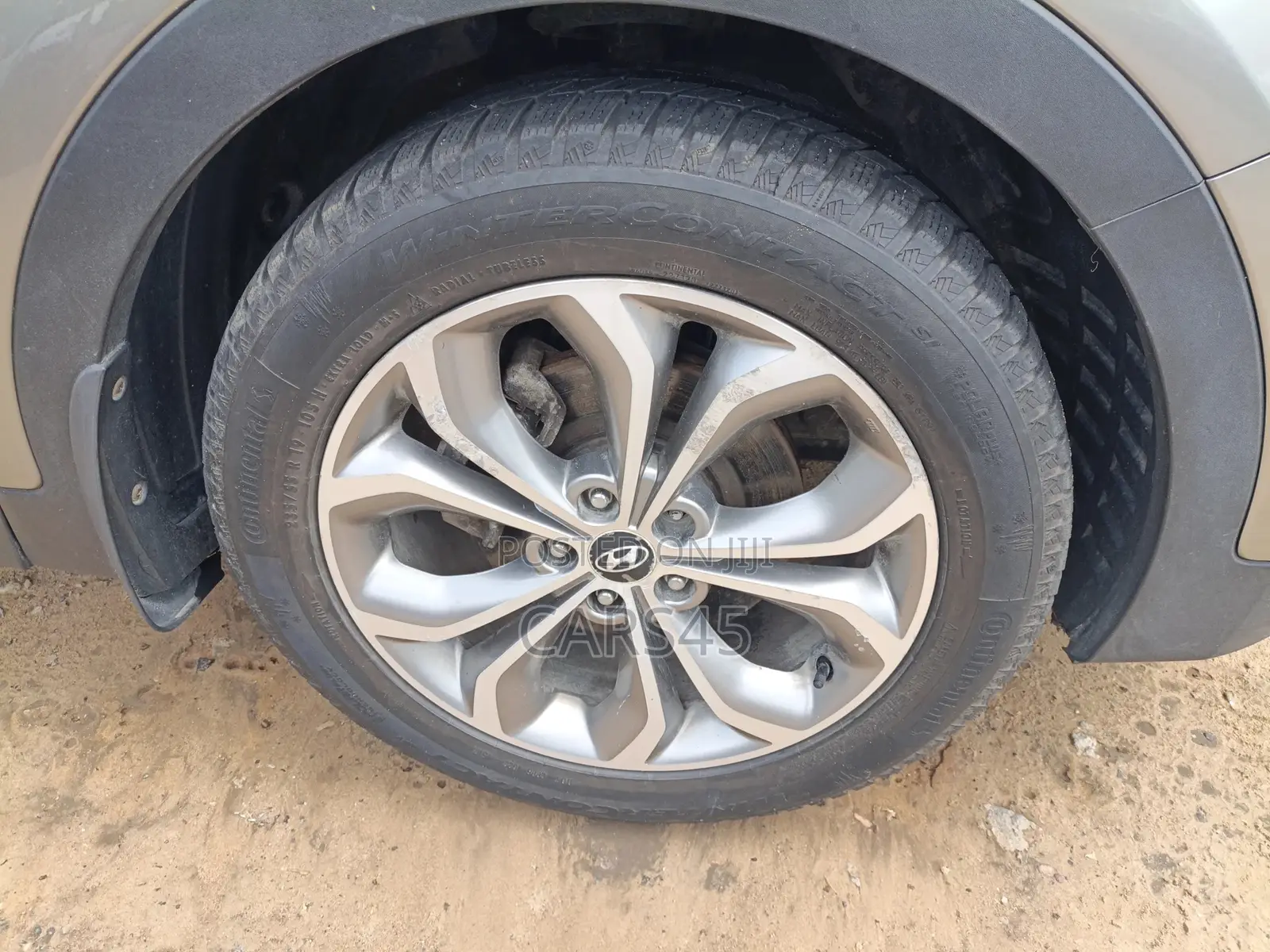 Hyundai Santa Fe 2015 Gray