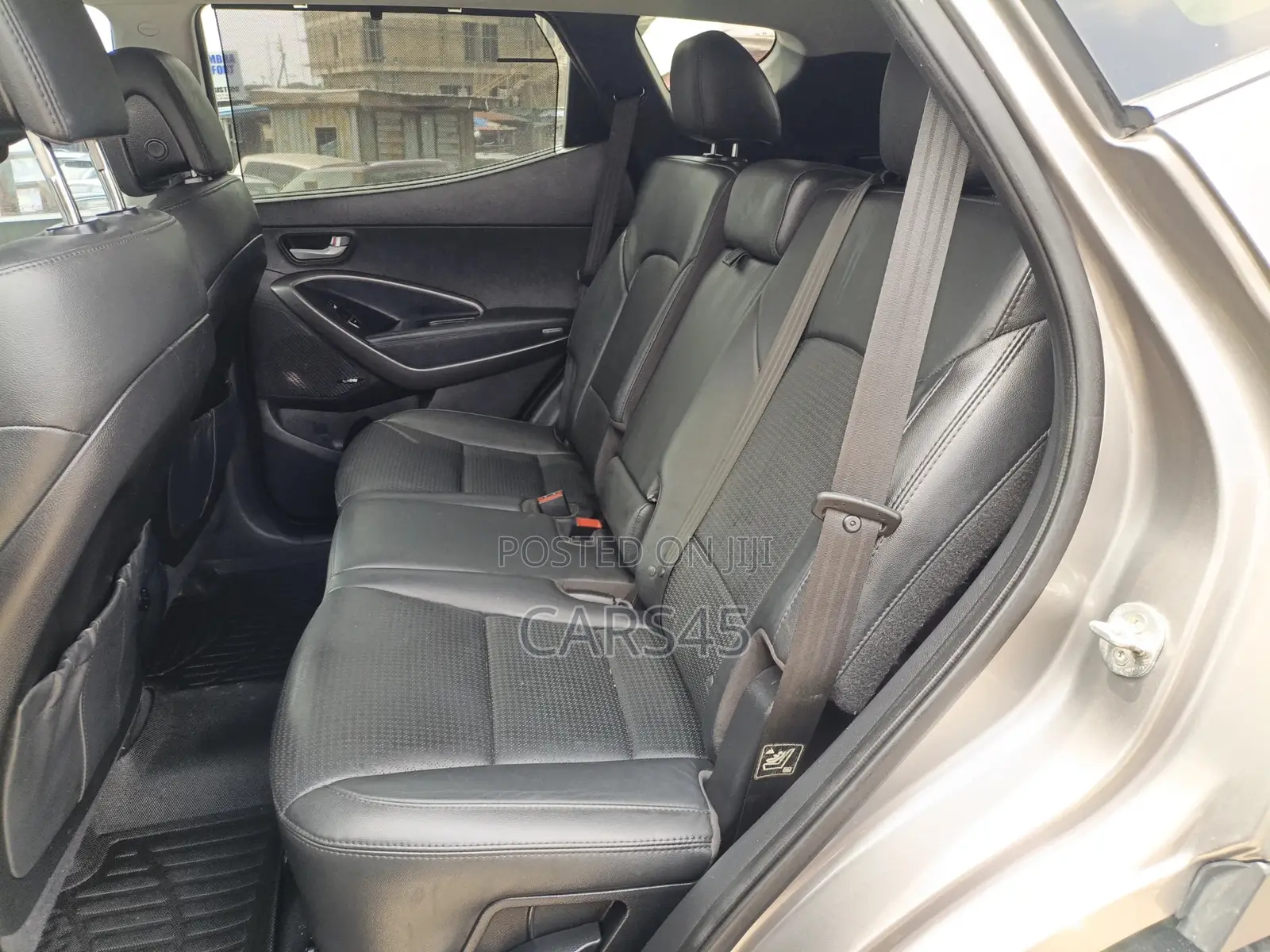 Hyundai Santa Fe 2015 Gray