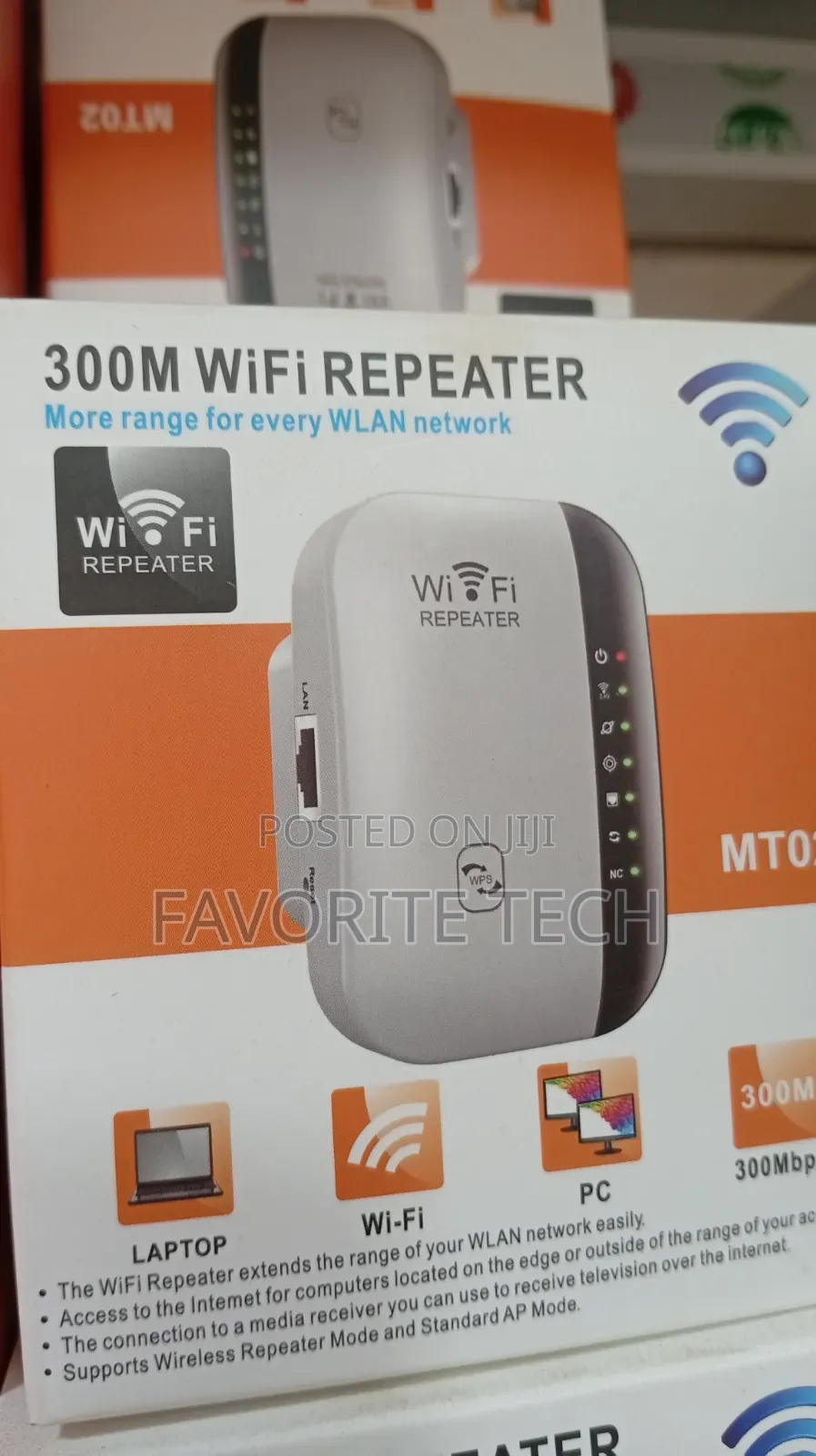 The Image Shows a Generic 300M Wi-Fi Repeater (Model MT02)