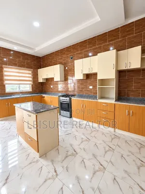 Mini Flat in Divine Homes, Thomas Estate for rent