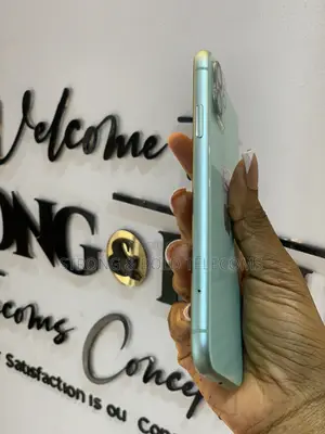 Apple iPhone 11 64 GB Green