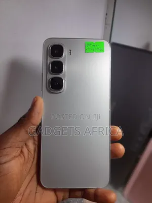 Infinix Hot 60i 128 GB Silver