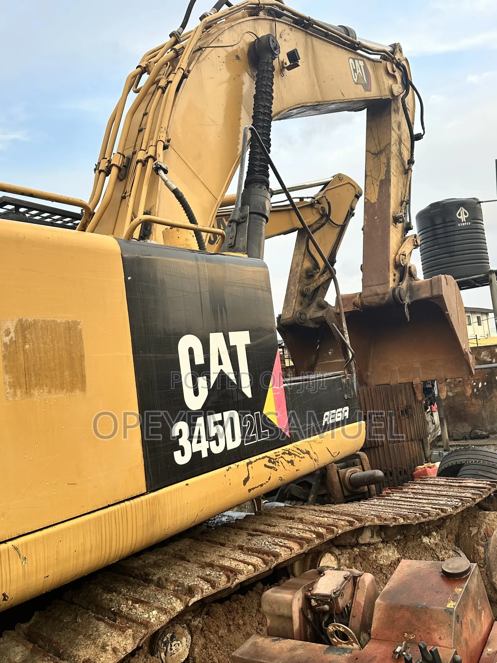 Caterpillar Excavator 345D2L