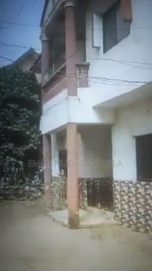 Furnished 5bdrm Duplex in Mabushi for sale