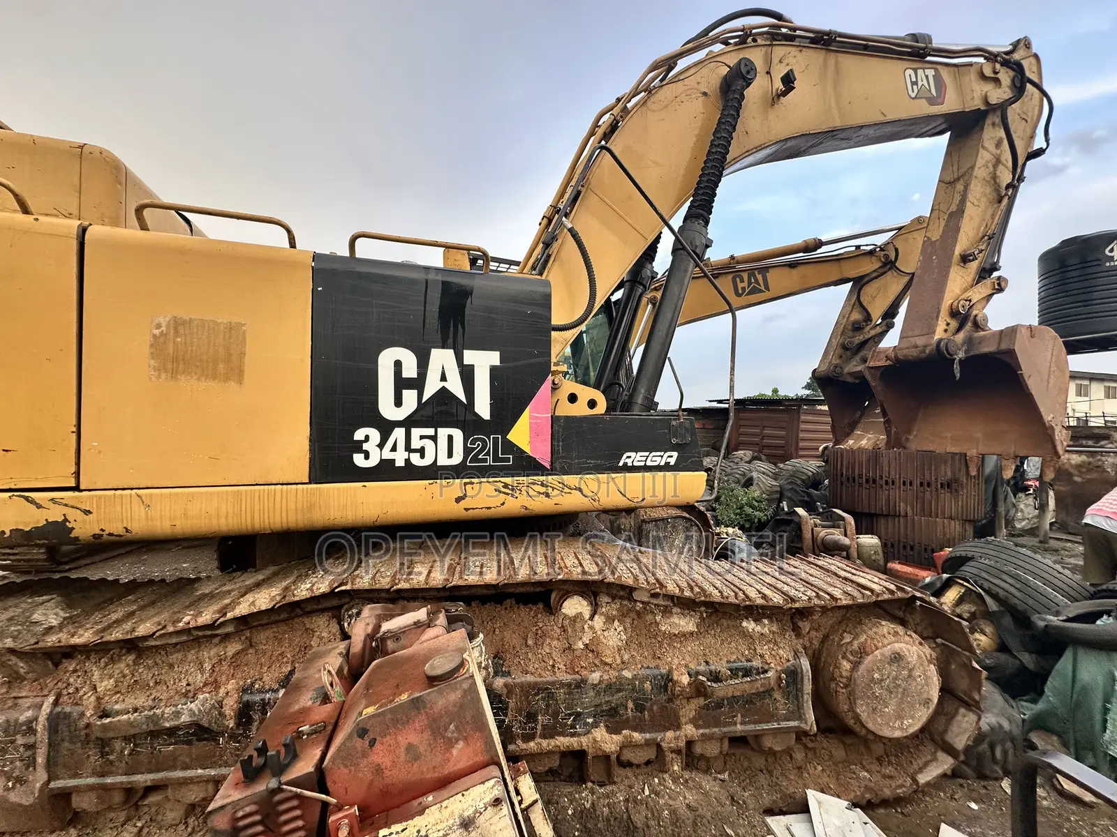 Caterpillar Excavator 345D2L