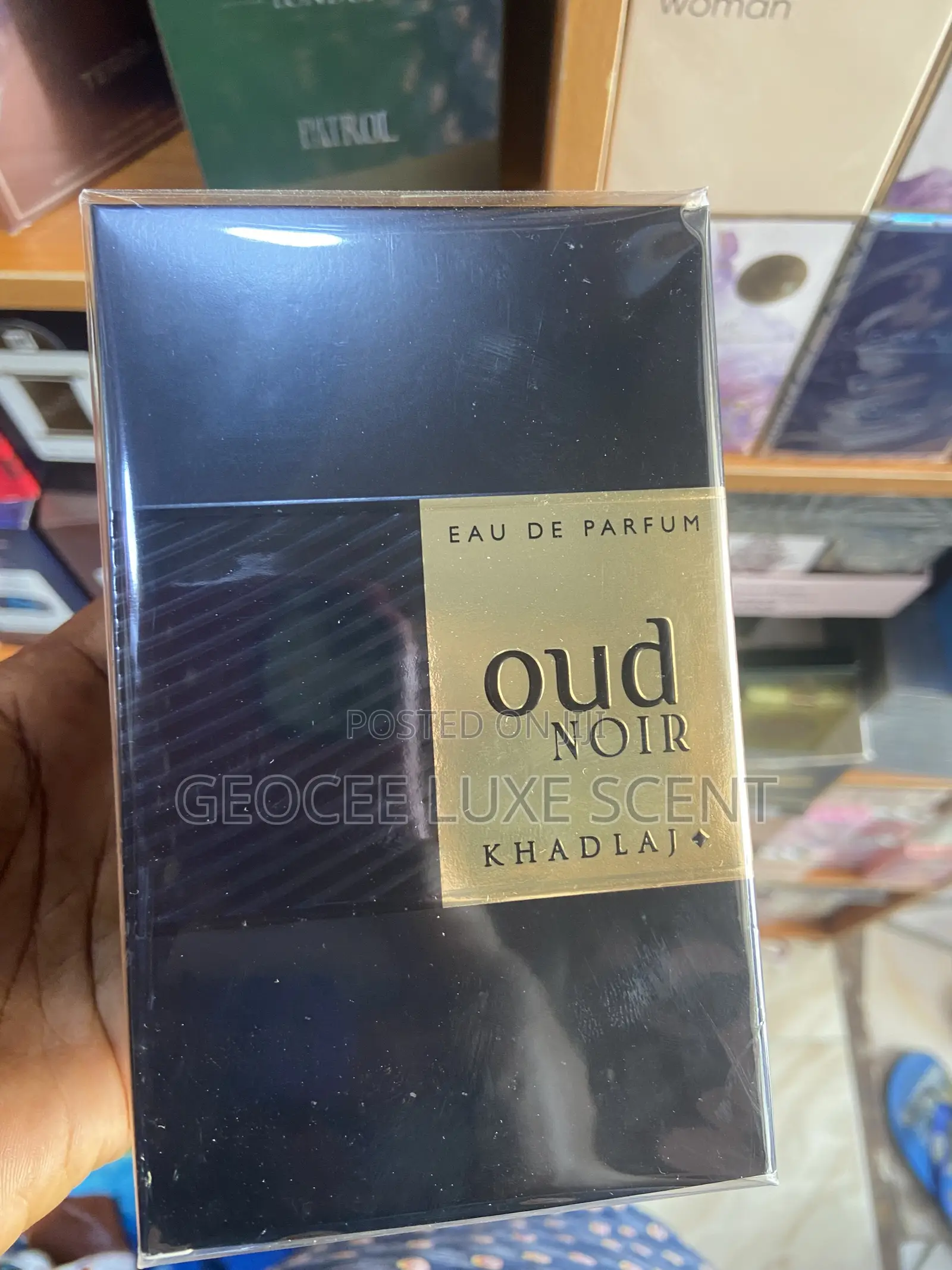 Oud Noir Perfume