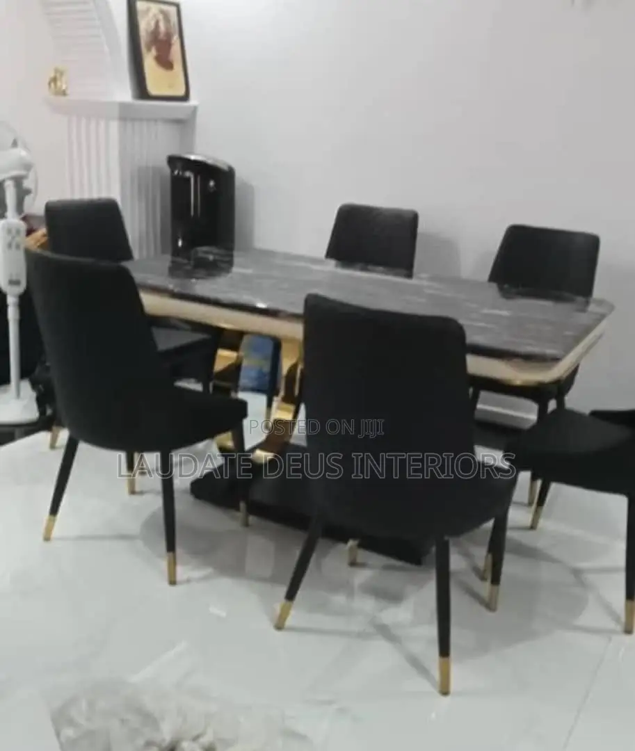 New Imported 6 Seaters Marble Top Dining Table