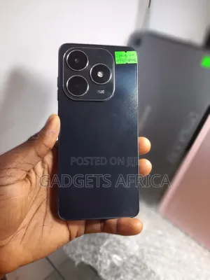Tecno Spark 20 128 GB Black