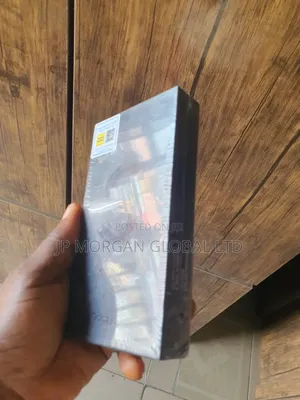 New Samsung Galaxy S22 5G 128 GB