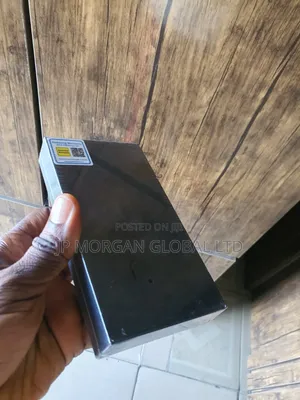 New Samsung Galaxy S22 5G 128 GB