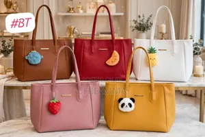 Stylish Ladies’ Tote Handbags – Available in Different Colours