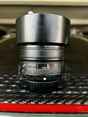 Nikon 50mm F1.8
