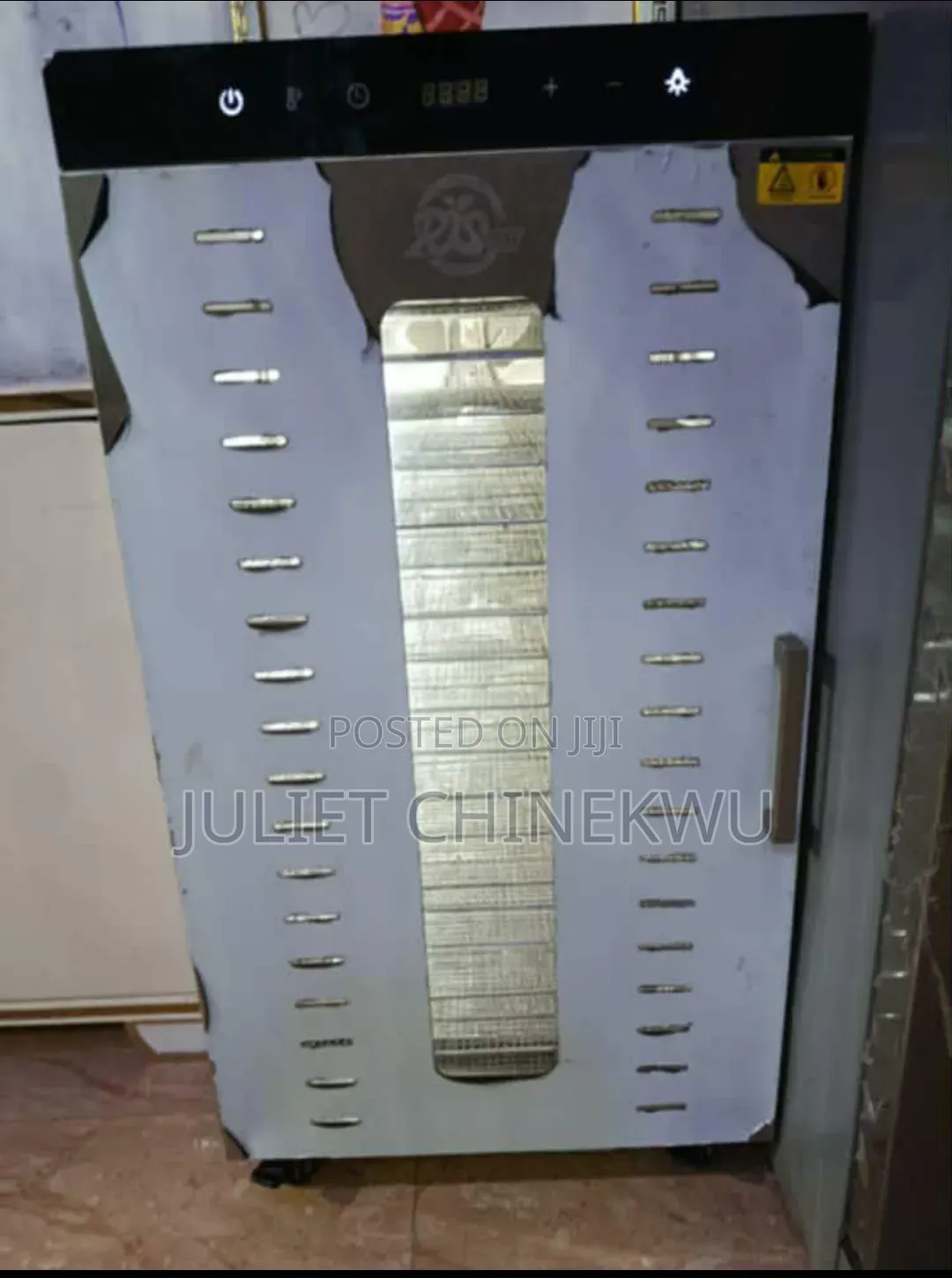Dehydrator