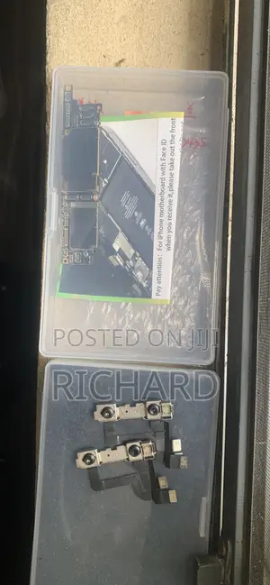 iPhone Xr Motherboard