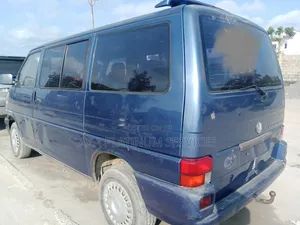 Volkswagen Transporter 2005 Blue