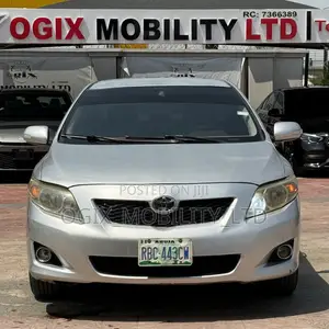 Toyota Corolla LE 4dr Sedan (1.8L 4 cyl 4A) 2009 Silver