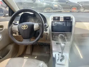 Toyota Corolla 2012 Black