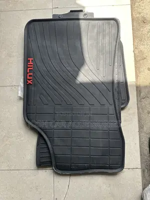 Toyota Hilux Follow Come Rubber Mat