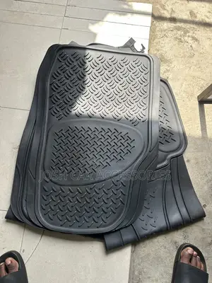 Toyota Sienna Follow Come Rubber Mat
