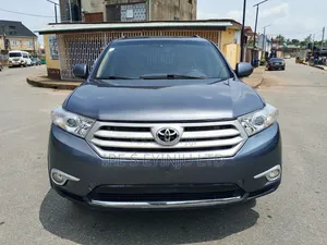 Toyota Camry 2013 Gray
