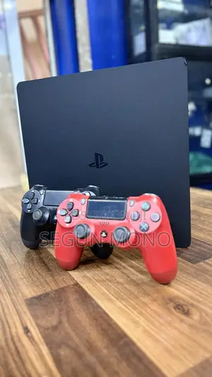 Sony PlayStation 4 Slim