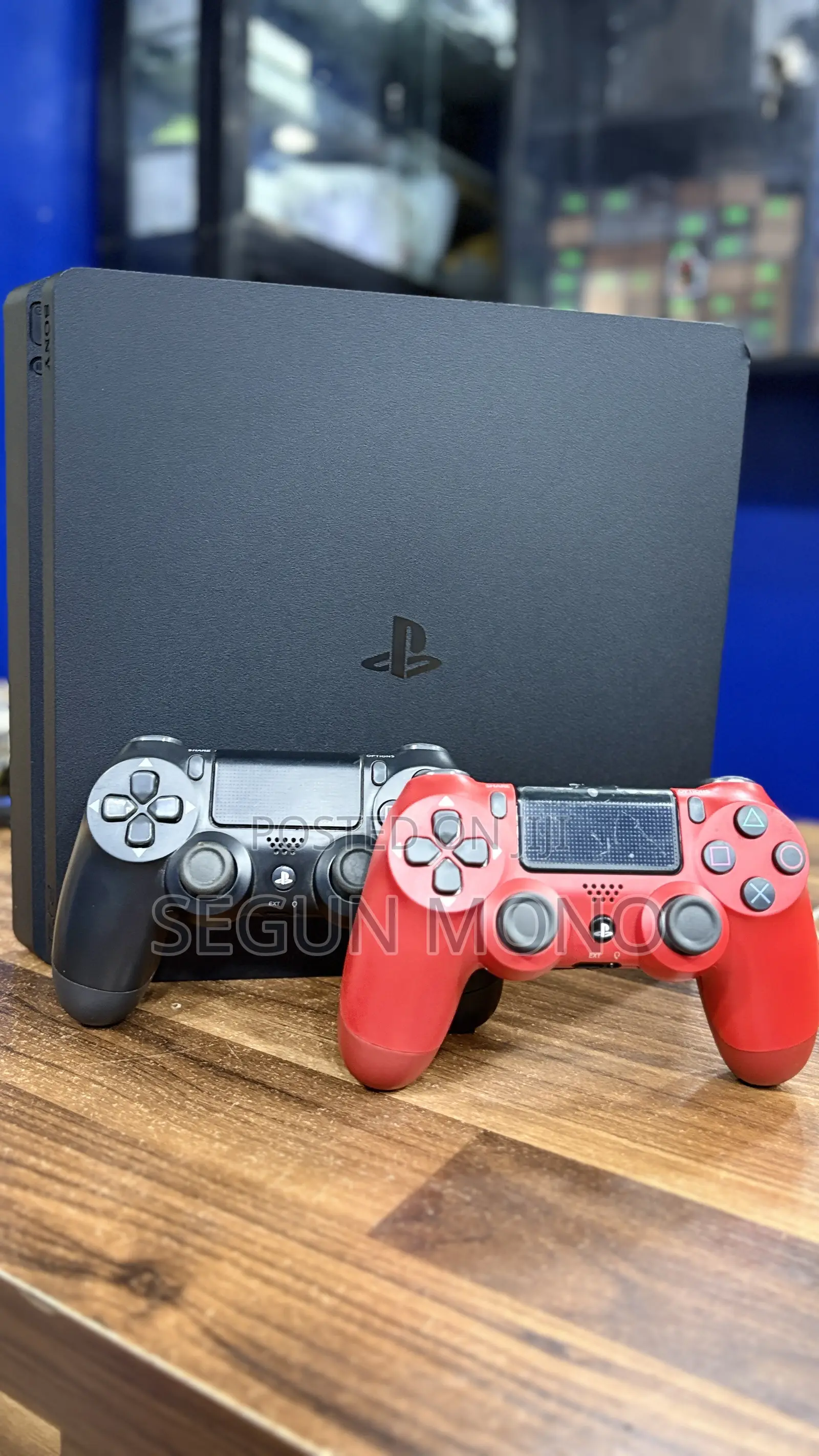 Sony PlayStation 4 Slim