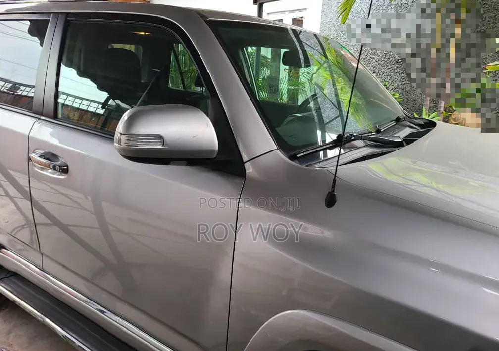 Toyota 4-Runner 2012 Silver