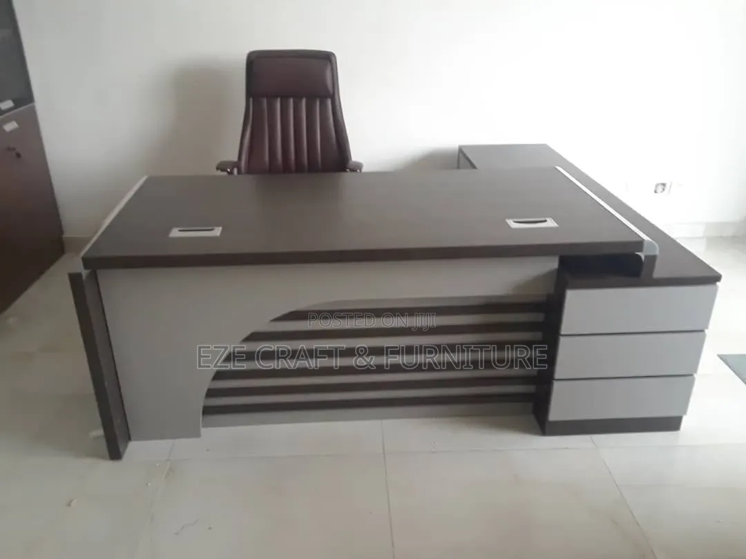 Sturdy 1.6meters Director Executive Yif Table