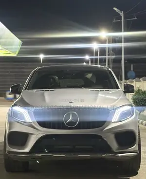 Mercedes-Benz GLE-Class 2016 Silver