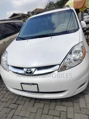 Toyota Sienna 2007 White