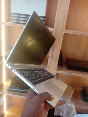 Laptop HP EliteBook 850 G8 16GB Intel Core i7 SSD 512GB
