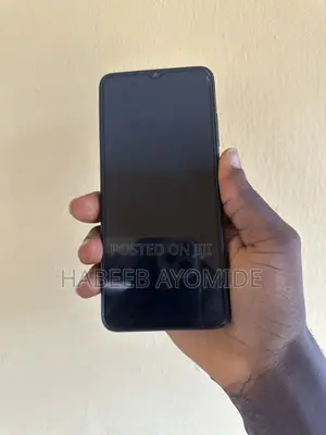 Itel A06 64 GB Black