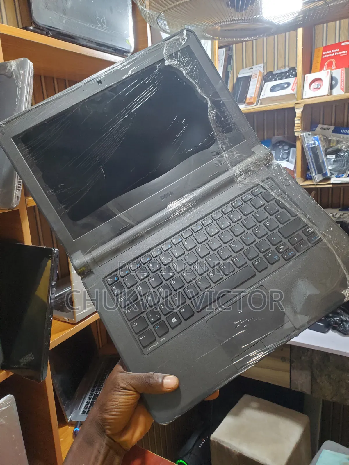 Laptop Dell Latitude 3350 4GB Intel Core i5 HDD 500GB