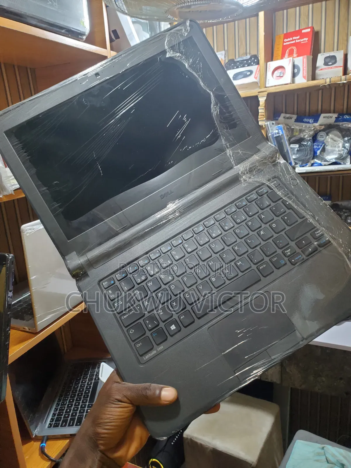 Laptop Dell Latitude 3350 4GB Intel Core i5 HDD 500GB