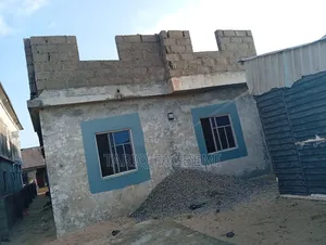 4bdrm Room & Parlour in Akodo for sale