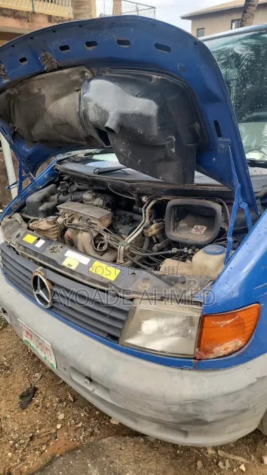 Mercedes-Benz Vito 2004 Blue