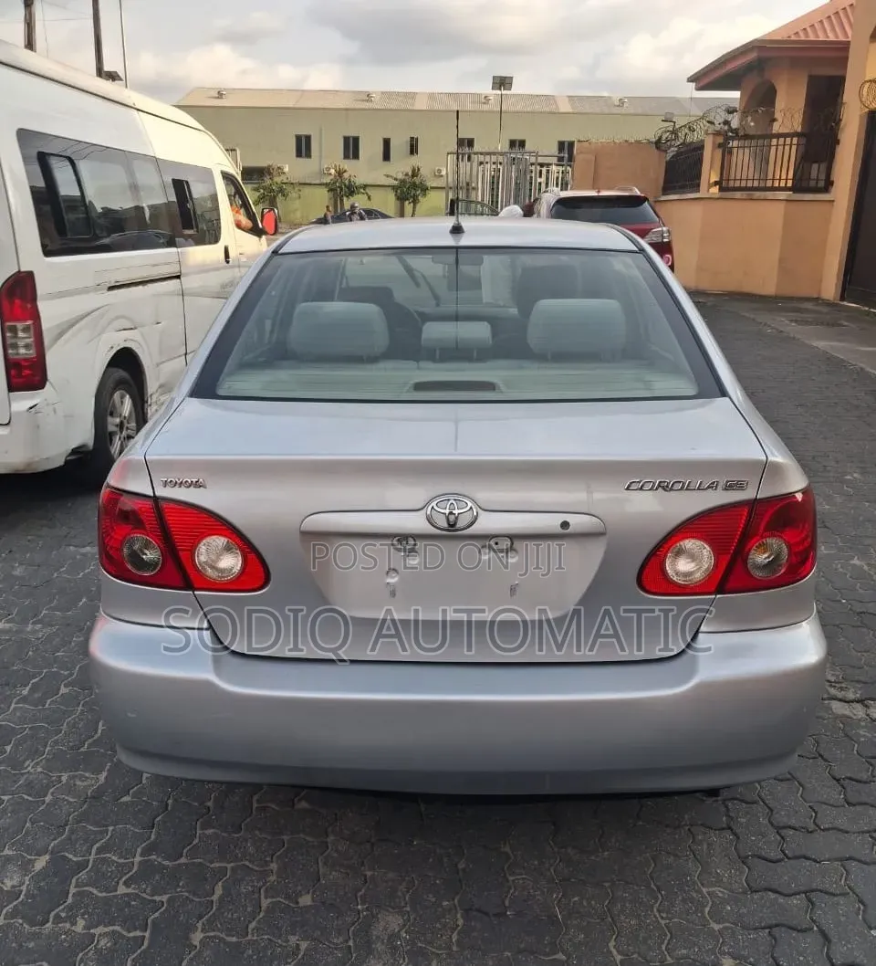 Toyota Corolla LE 2006 Silver