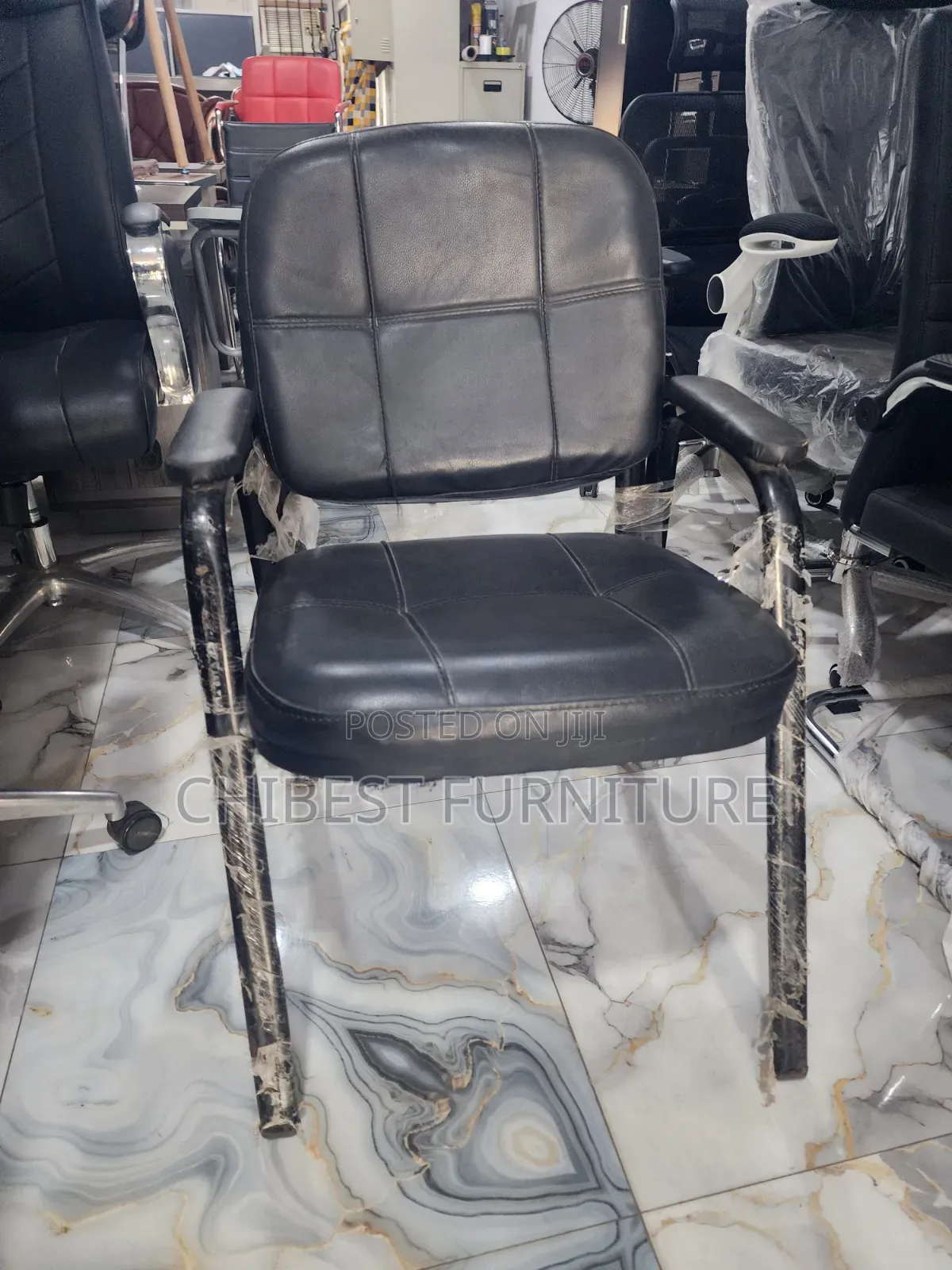 High Quality Brand New Leather Chair.