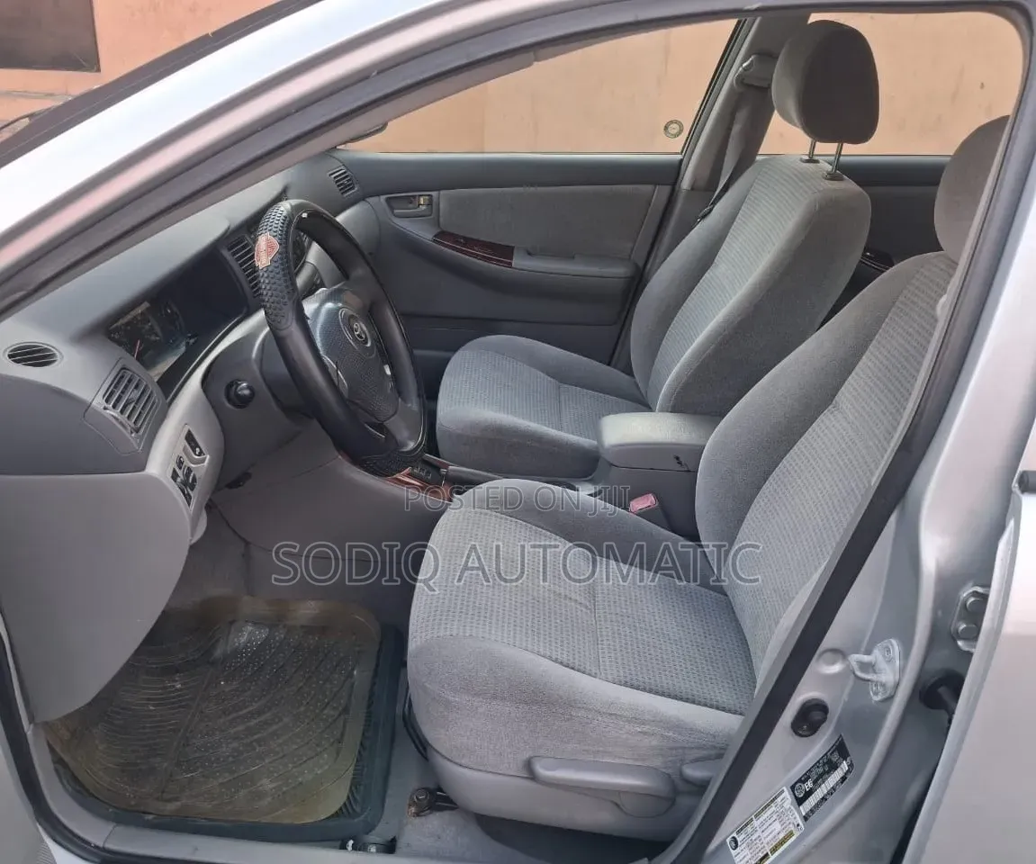 Toyota Corolla LE 2006 Silver